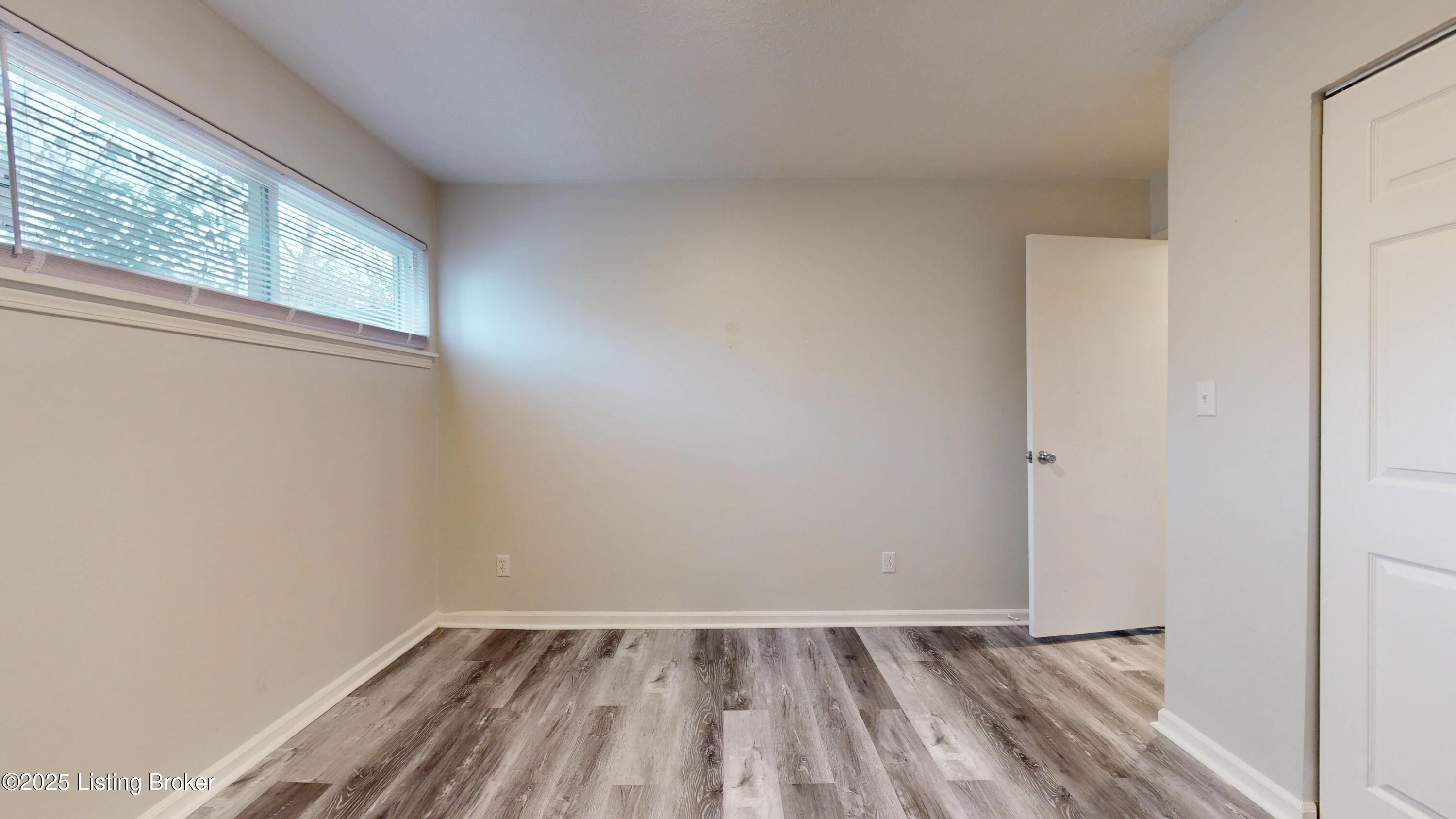 2300 Dundee Road, Unit 2 Louisville, KY 40205 - Photo 22 of 35 2300-Dundee-2-12202025_195032