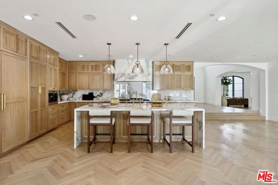 4261 Temma Court Calabasas, CA 91302 - Photo 14 of 27