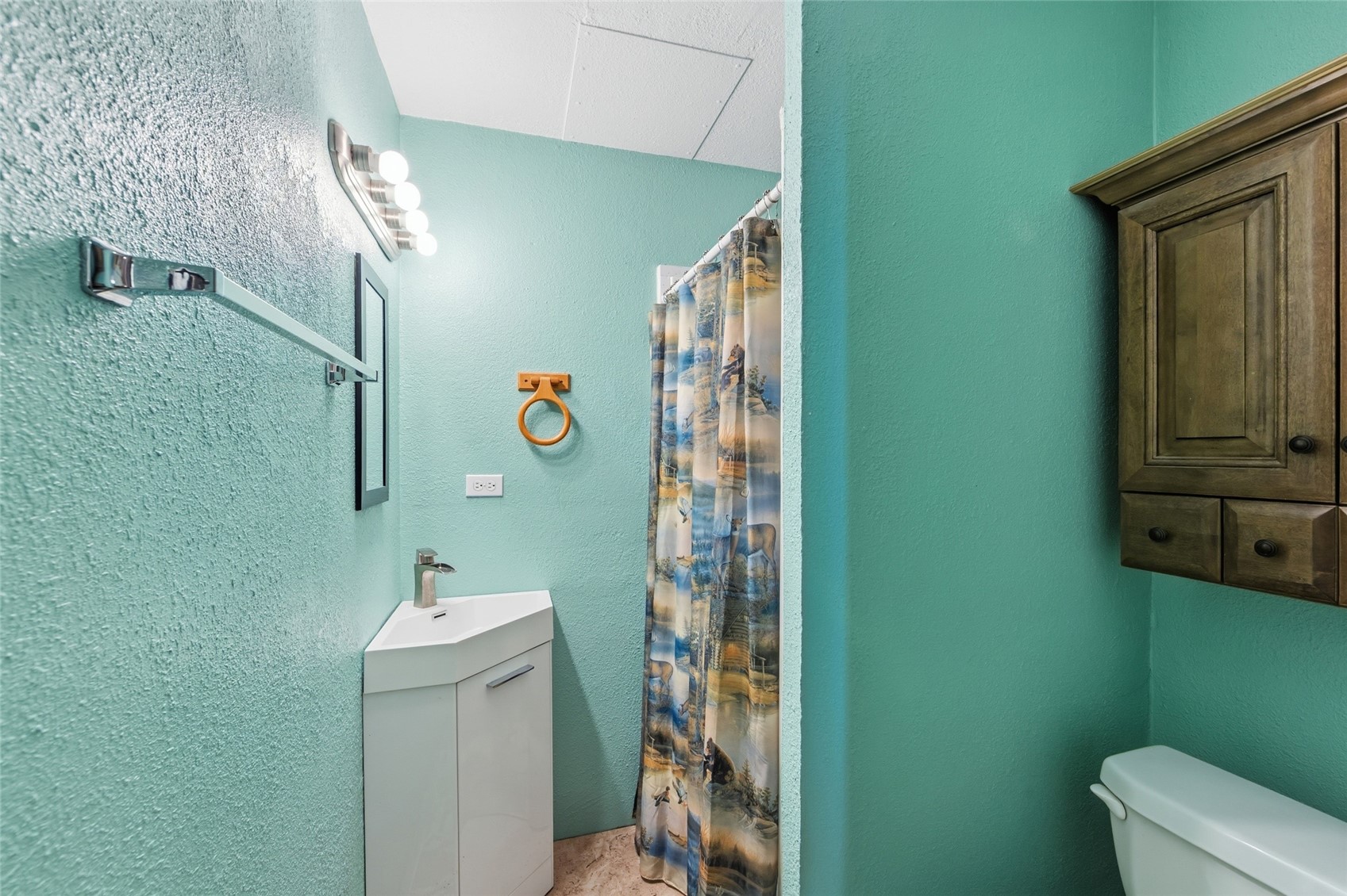 212 17th Street Kremmling, CO 80459 - Photo 31 of 41 Bathroom 2