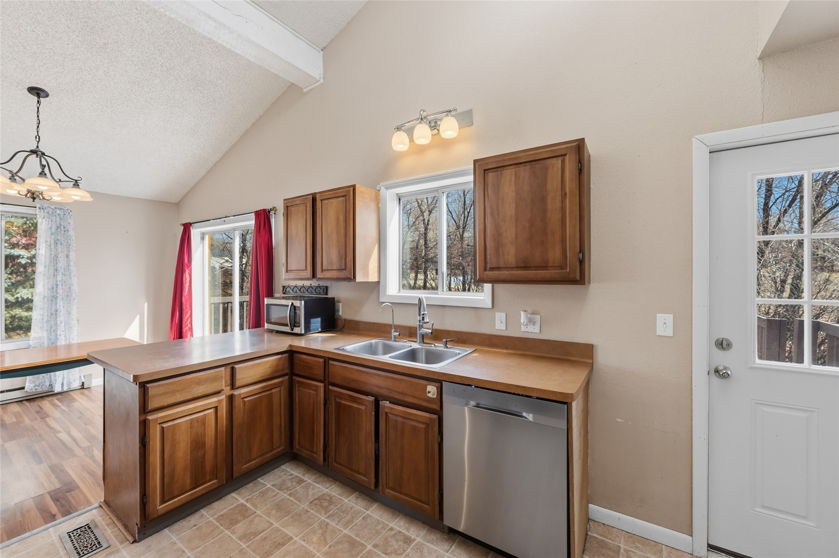 212 17th Street Kremmling, CO 80459 - Photo 8 of 41 Kitchen