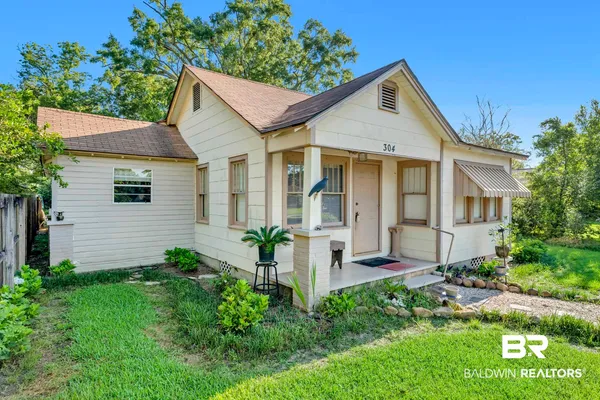 $180,000 | 304 West Myrtle Avenue, Foley, AL 36535