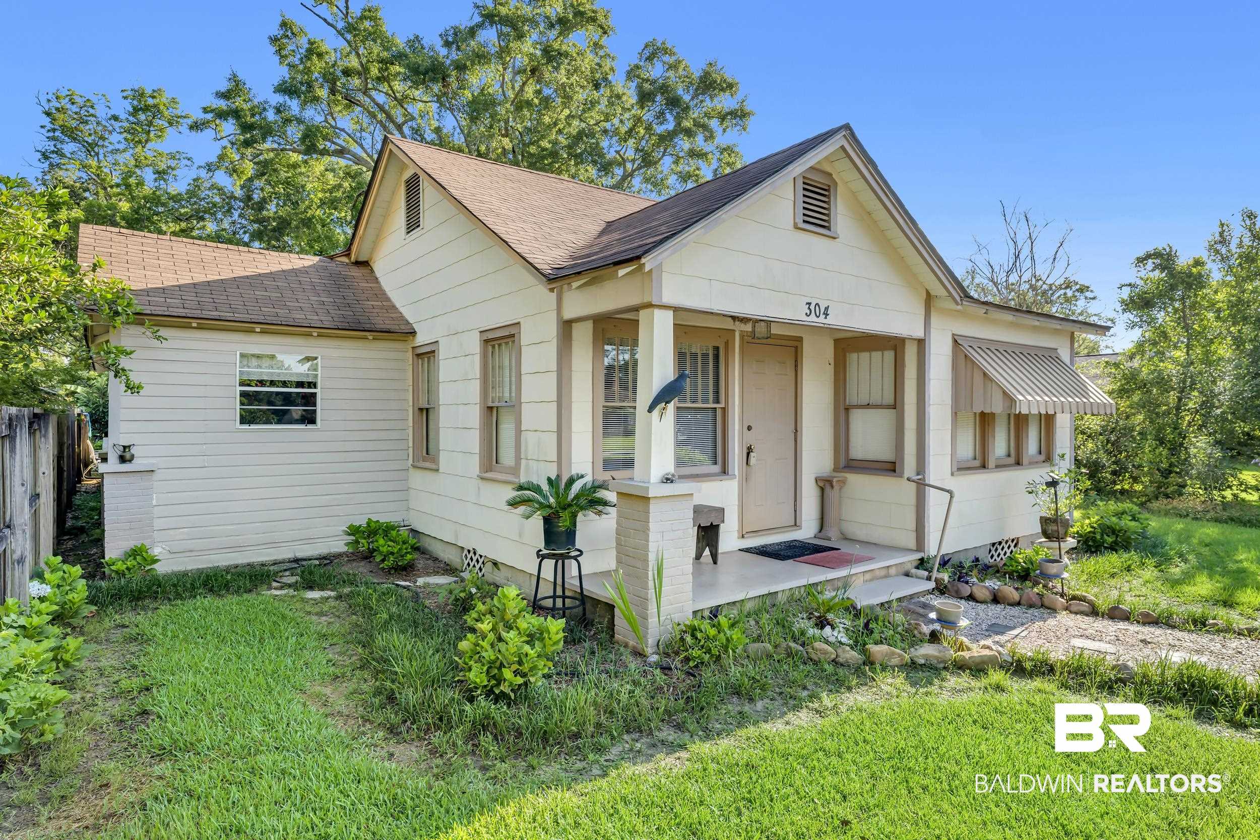 304 West Myrtle Avenue Foley, AL 36535 - Photo 1 of 29 Front house