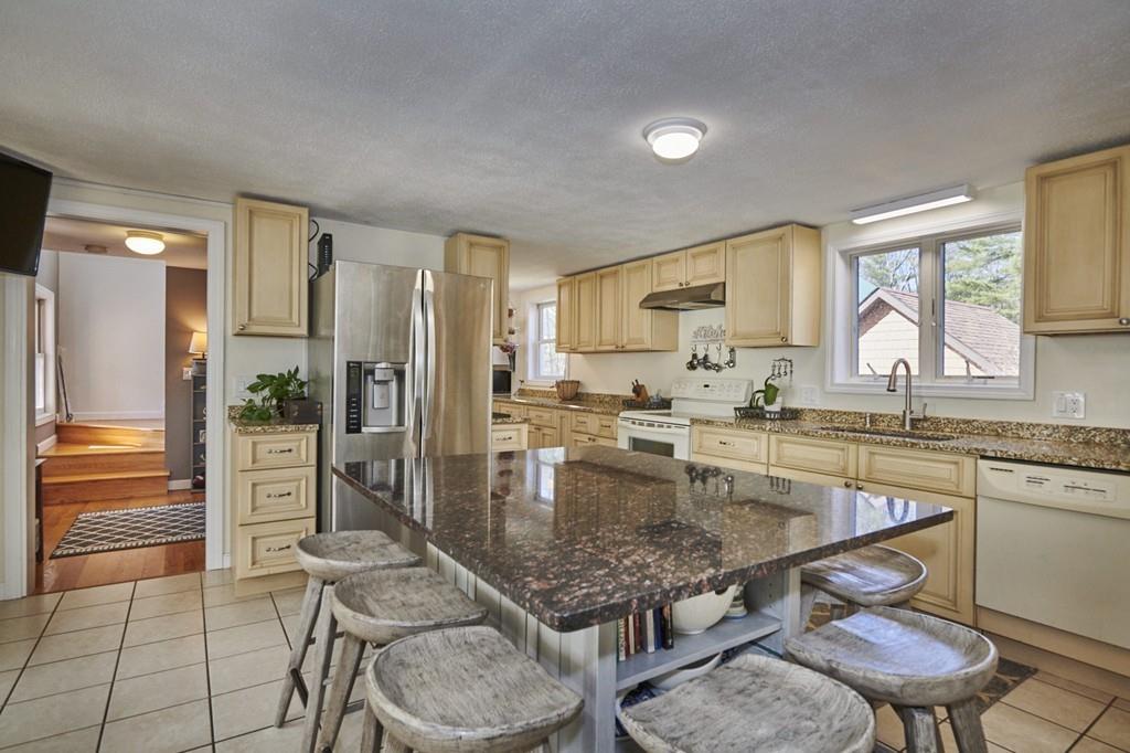 96 Country Club Road Greenfield, MA 01301 - Photo 7 of 42 Gallery Image 7