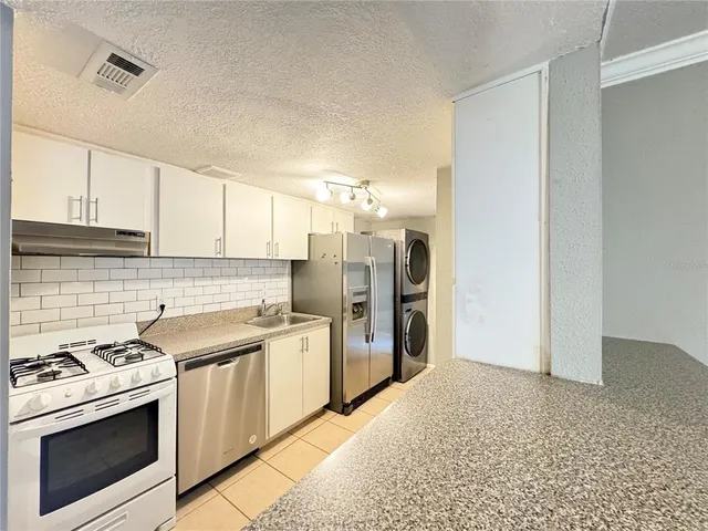 $1,349 | 120 Blue Pointe Way, Unit 320, Altamonte Springs, FL 32701