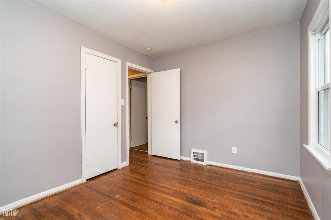 21786 Cushing Avenue Eastpointe, MI 48021 - Photo 12 of 21