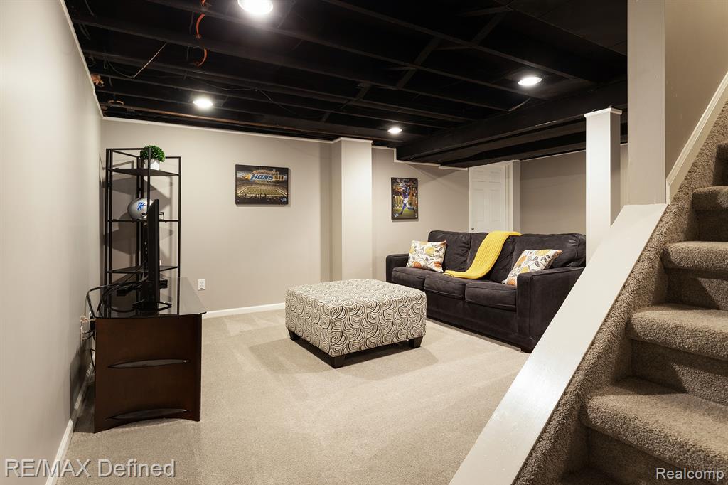 499 Whitney Drive Rochester Hills, MI 48307 - Photo 29 of 43