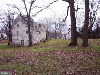 541 Old State Road Berwyn, PA 19312 - Photo 3 of 4