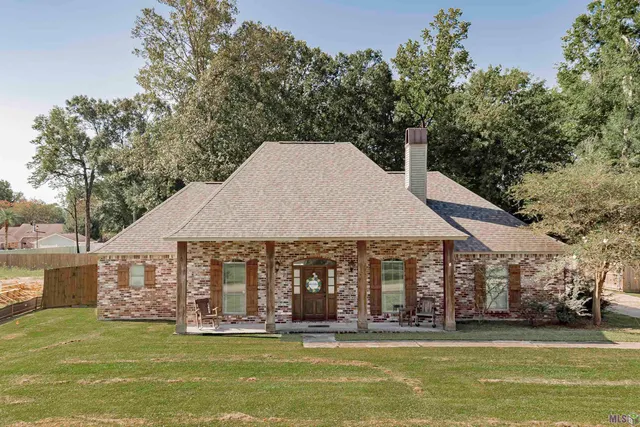 $379,000 | 11638 Littlefield Avenue, Zachary, LA 70791