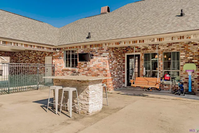 $379,000 | 11638 Littlefield Avenue, Zachary, LA 70791