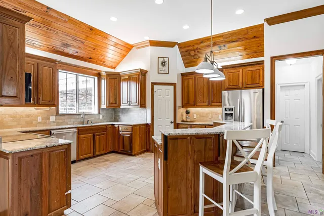 $379,000 | 11638 Littlefield Avenue, Zachary, LA 70791