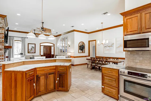 $379,000 | 11638 Littlefield Avenue, Zachary, LA 70791