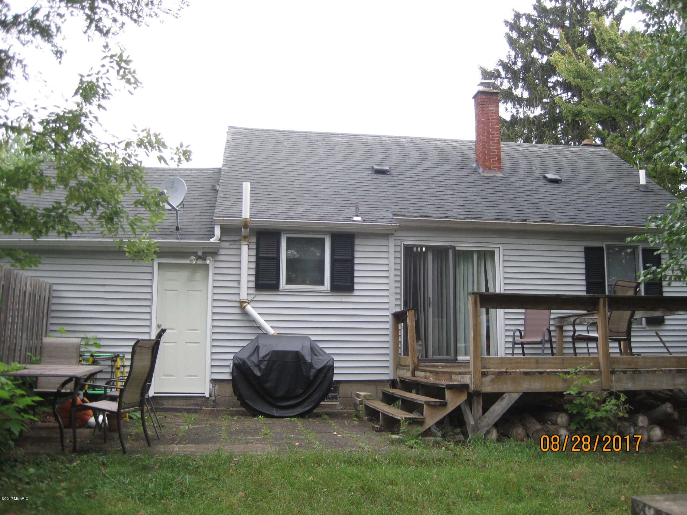 2368 Bender Road Portage, MI 49002 - Photo 35 of 37 IMG_4607