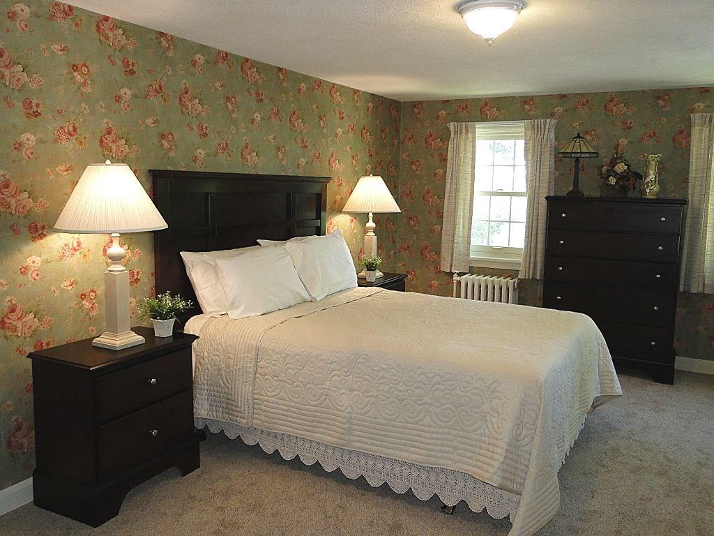 1365 Washington Road Mt. Lebanon, PA 15228 - Photo 15 of 25 2nd Floor Master Bedroom