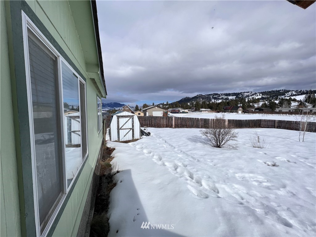 58 Heron Loop Road Republic, WA 99166 - Photo 28 of 30 a view of roof deck with a yard