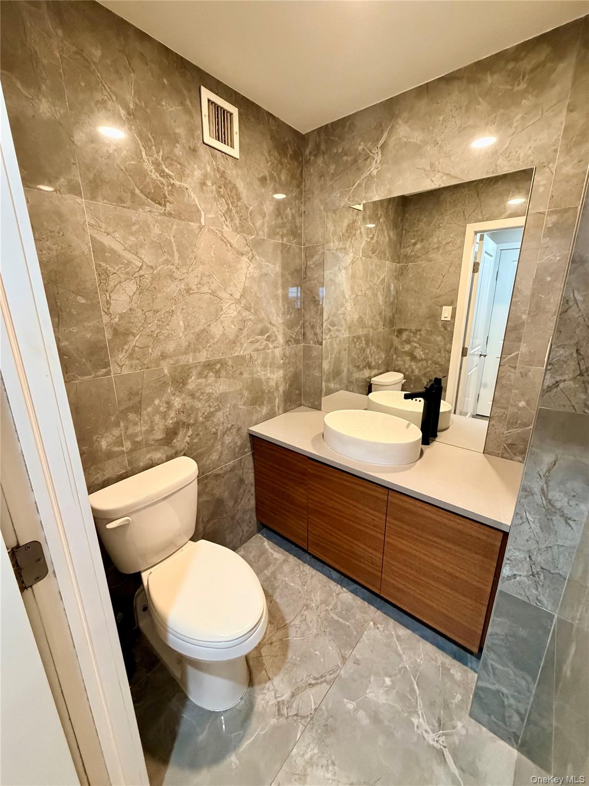 360 Shore Road, Unit 9B Long Beach, NY 11561 - Photo 9 of 18