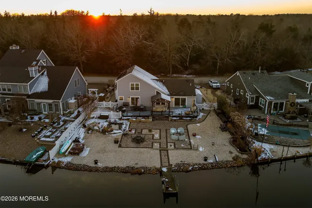 $899,999 | 261 Timberlake Drive, Manahawkin, NJ 08050