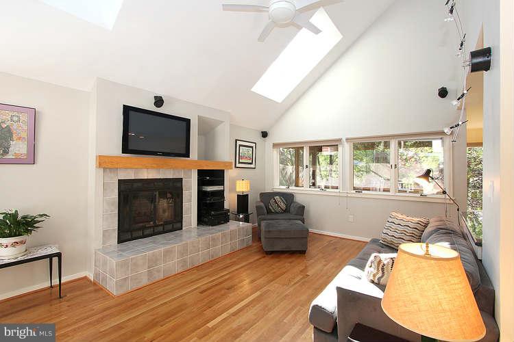 12004 North Walnut Branch Road Reston, VA 20194 - Photo 16 of 29 Family Room