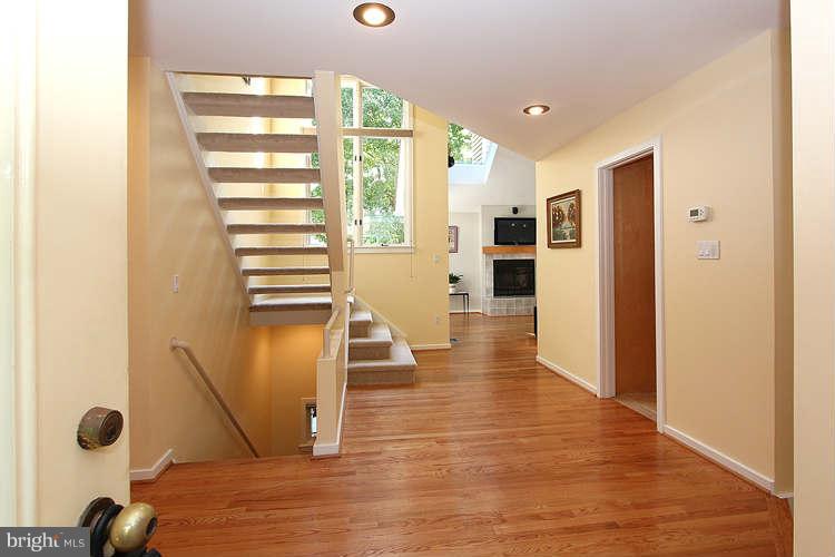 12004 North Walnut Branch Road Reston, VA 20194 - Photo 7 of 29 Interior (General)