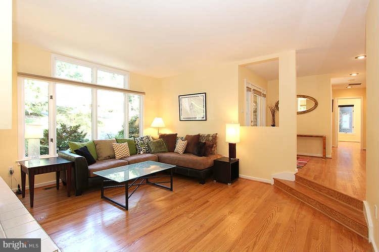 12004 North Walnut Branch Road Reston, VA 20194 - Photo 8 of 29 Living Room