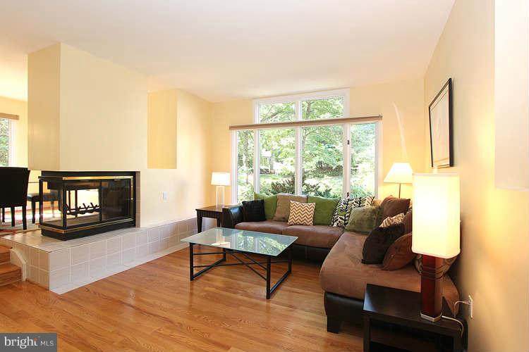 12004 North Walnut Branch Road Reston, VA 20194 - Photo 9 of 29 Living Room