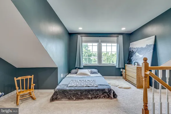 $3,995 | 912 Green Street, Alexandria, VA 22314