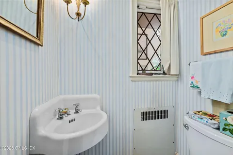 $3,195,000 | 14 Upland Drive, Greenwich, CT 06831