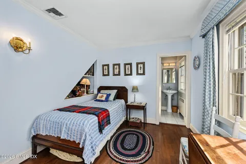 $3,195,000 | 14 Upland Drive, Greenwich, CT 06831