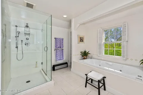 $3,195,000 | 14 Upland Drive, Greenwich, CT 06831