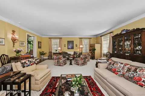 $3,195,000 | 14 Upland Drive, Greenwich, CT 06831