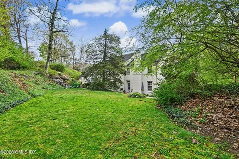 $3,195,000 | 14 Upland Drive, Greenwich, CT 06831