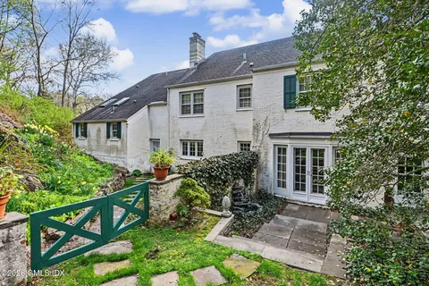 $3,195,000 | 14 Upland Drive, Greenwich, CT 06831