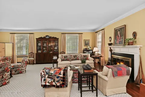 $3,195,000 | 14 Upland Drive, Greenwich, CT 06831