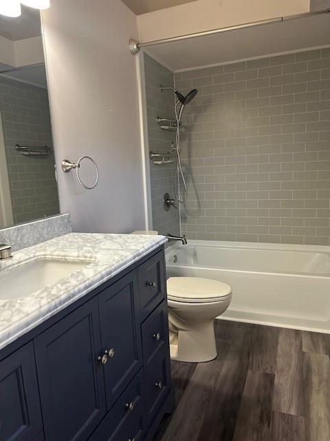 1099 Riverside Drive, Unit H Beaver, PA 15009 - Photo 20 of 27 a bathroom with a granite countertop toilet a sink and bathtub