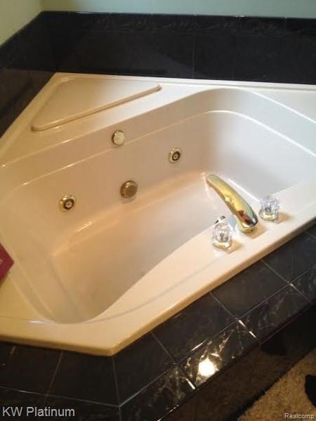5010 Vincent Road North Street, MI 48049 - Photo 11 of 29 5010 Vincent 14 - Copy.jpg