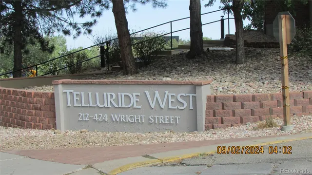 $1,690 | 420 Wright Street, Unit 205, Lakewood, CO 80228