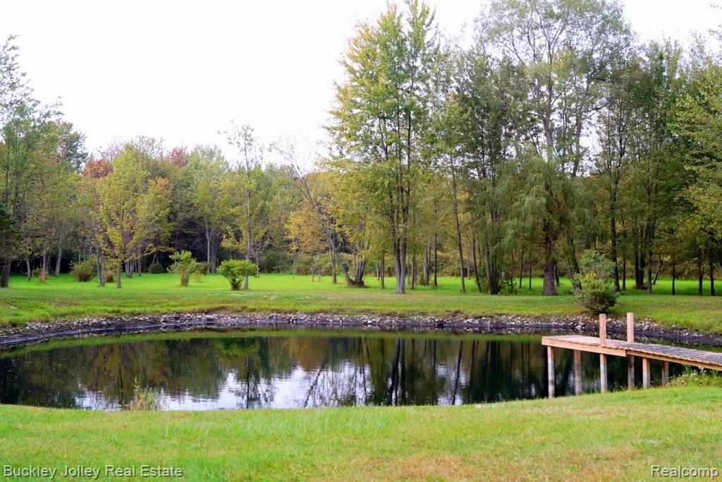2572 Crooked Lake Road Howell, MI 48843 - Photo 20 of 24