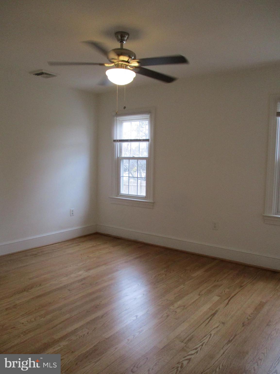 5945 Franconia Road Alexandria, VA 22310 - Photo 13 of 28 Main level bedroom