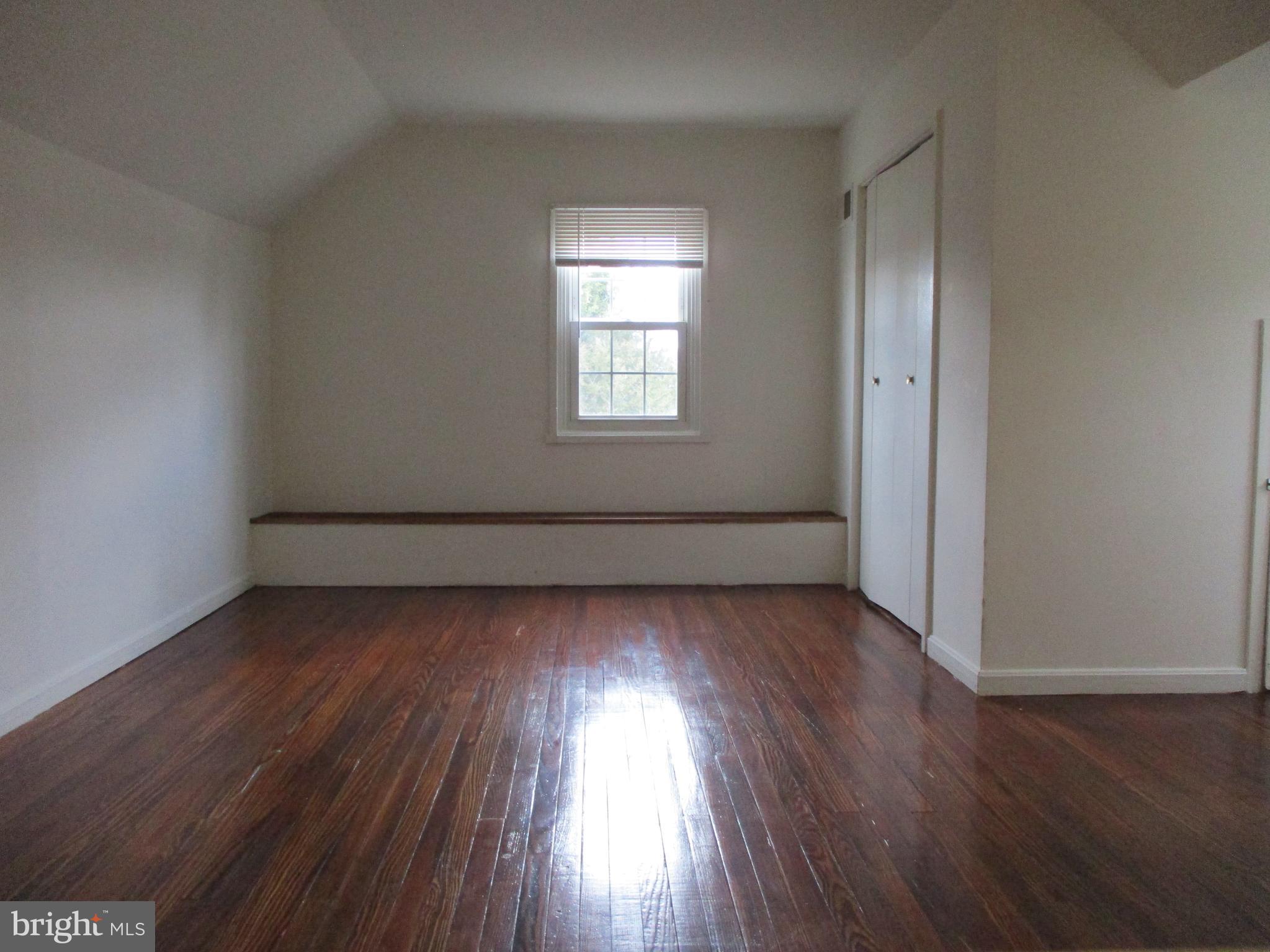 5945 Franconia Road Alexandria, VA 22310 - Photo 19 of 28 Upper level loft