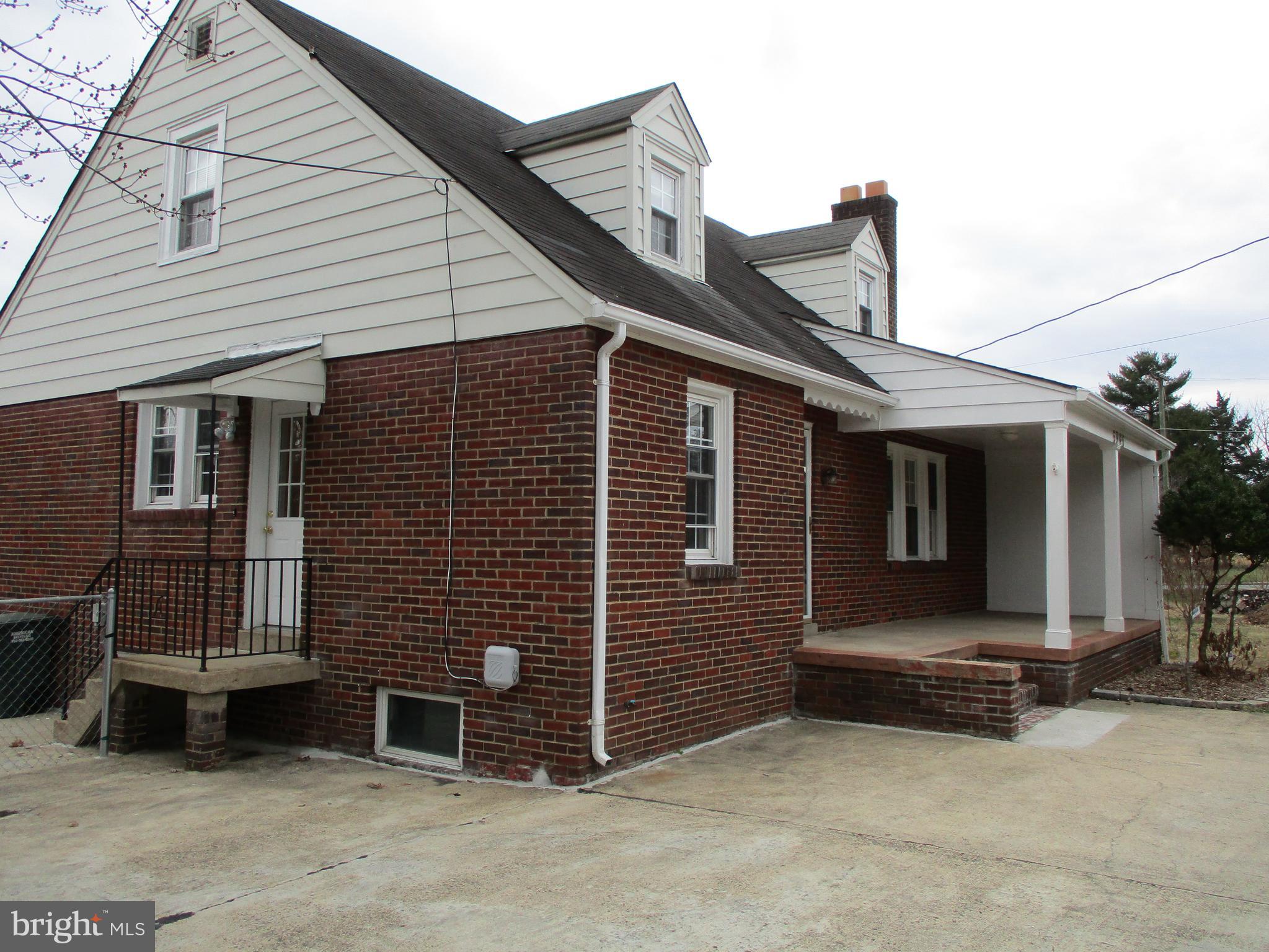 5945 Franconia Road Alexandria, VA 22310 - Photo 3 of 28 Ample driveway parking