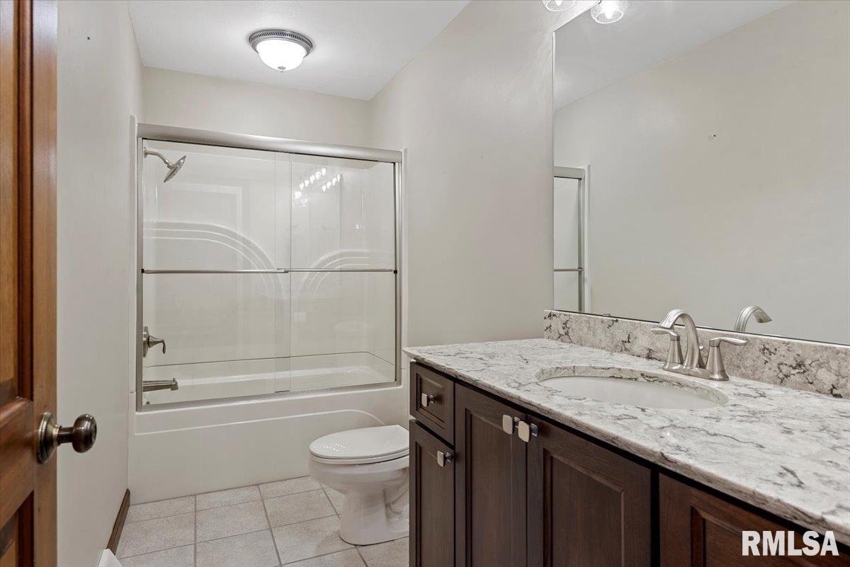 806 Phillips Ferry Road Bluffs, IL 62621 - Photo 20 of 54