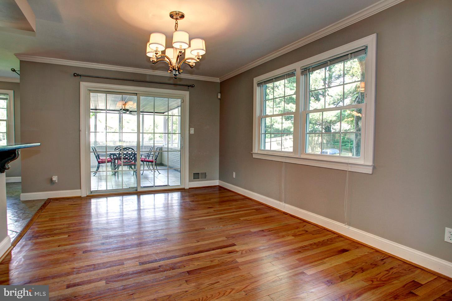 11949 Goya Drive Potomac, MD 20854 - Photo 11 of 31