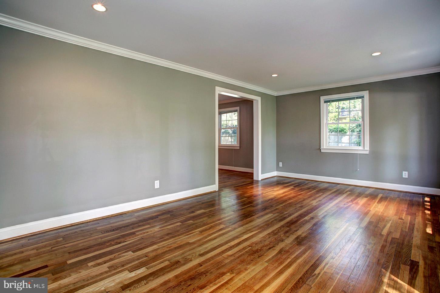 11949 Goya Drive Potomac, MD 20854 - Photo 13 of 31