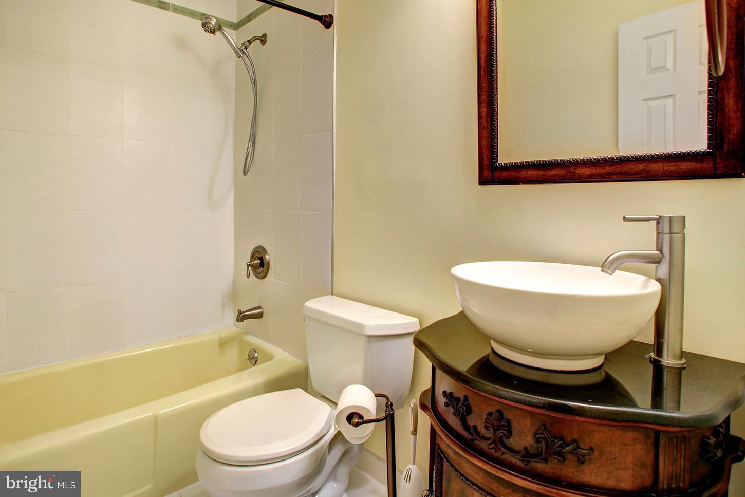 11949 Goya Drive Potomac, MD 20854 - Photo 23 of 31