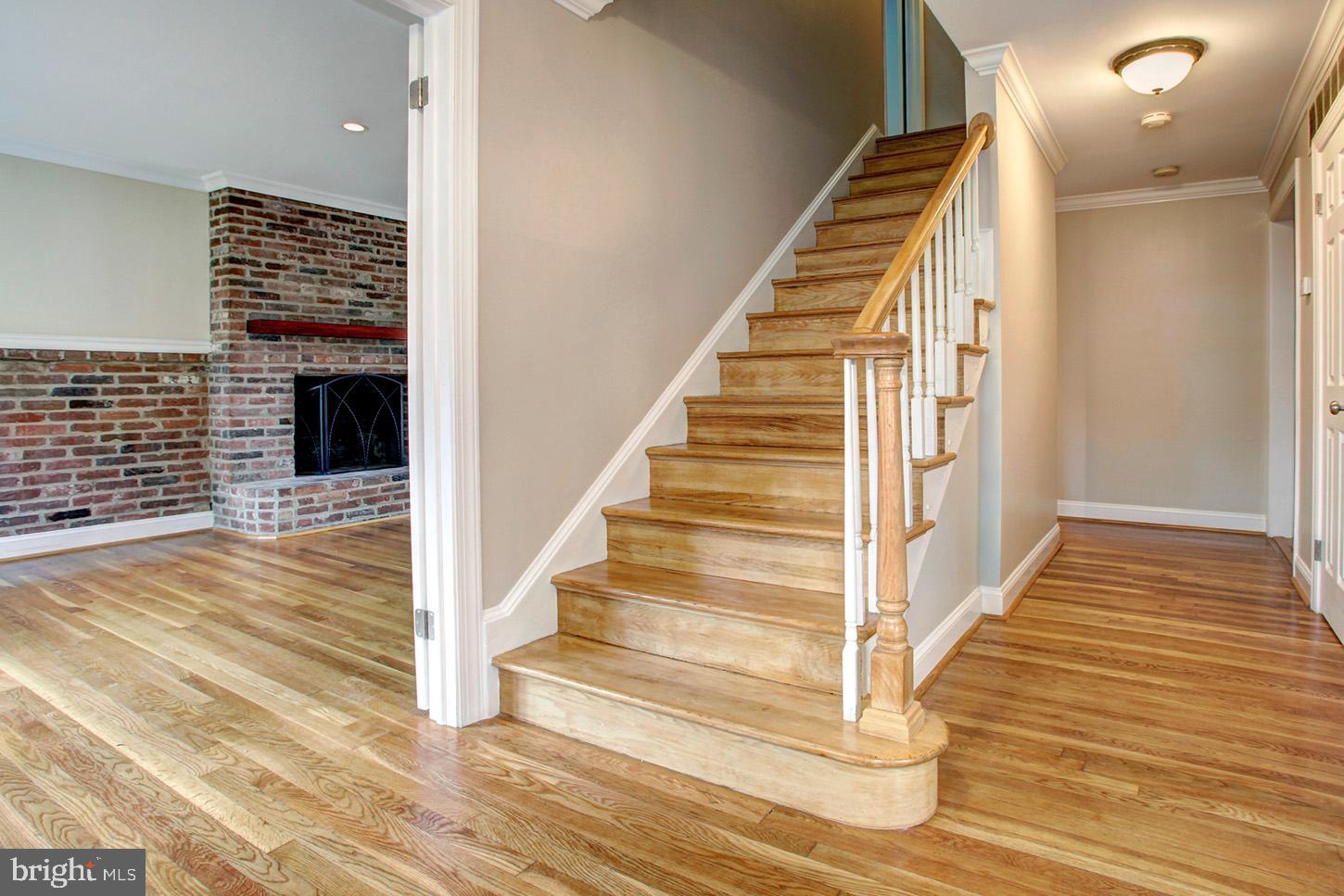 11949 Goya Drive Potomac, MD 20854 - Photo 3 of 31