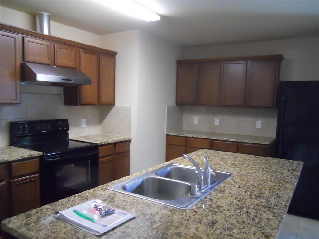 1205 Jasper Crossing Princeton, TX 75407 - Photo 4 of 22