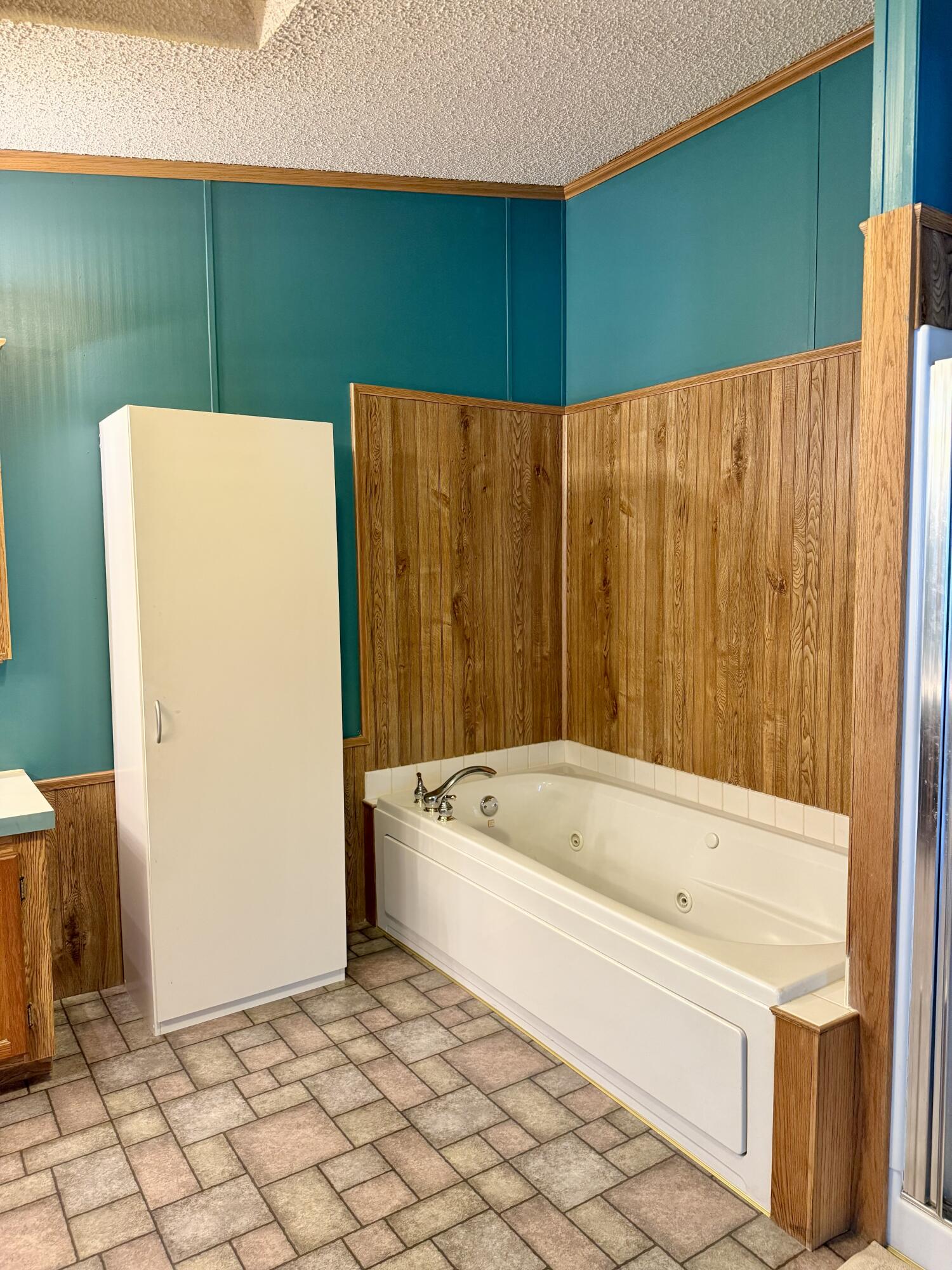 2362 Debaker Road Muskegon, MI 49442 - Photo 33 of 54 IMG_5157