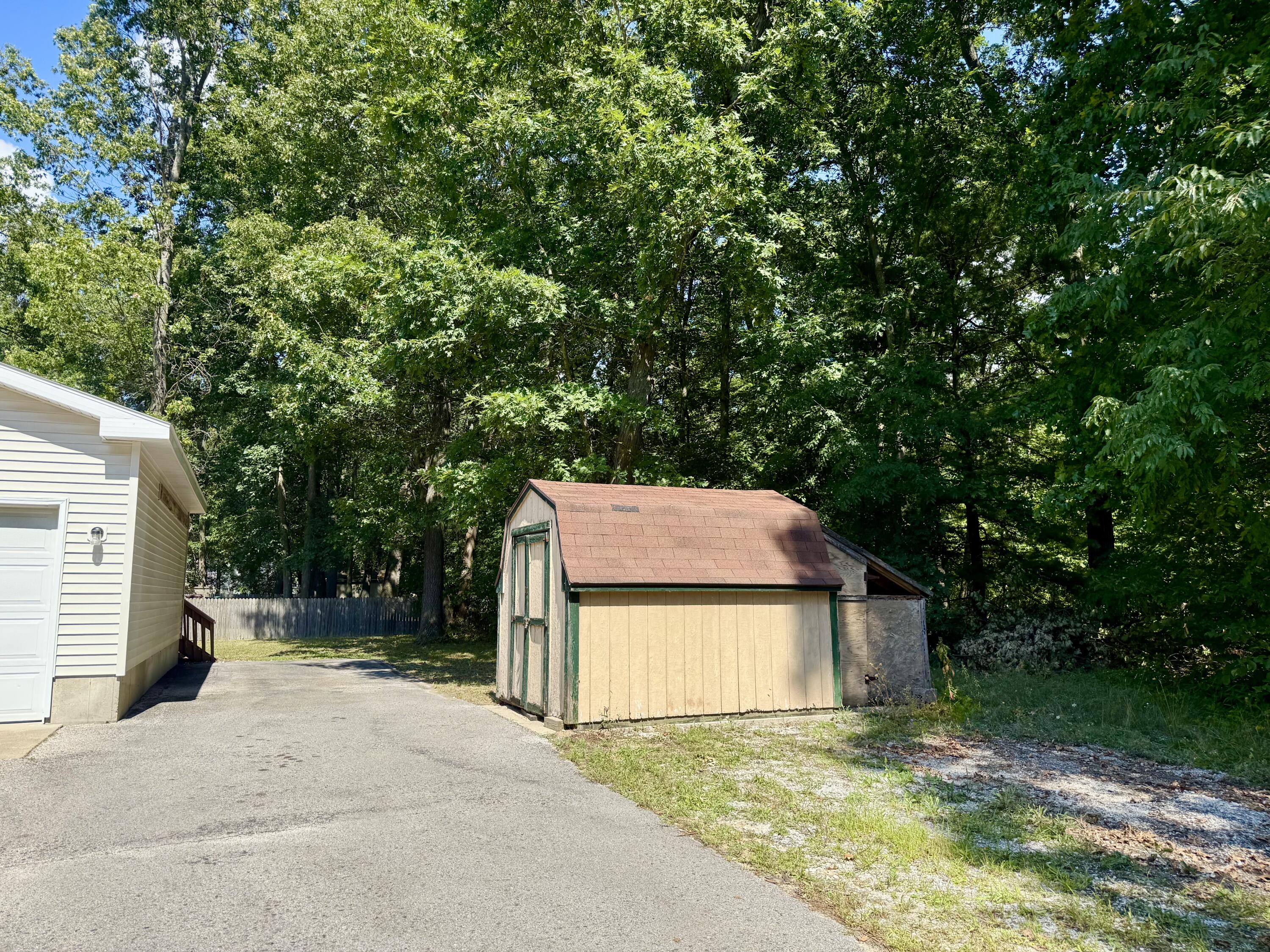 2362 Debaker Road Muskegon, MI 49442 - Photo 46 of 54 IMG_5227