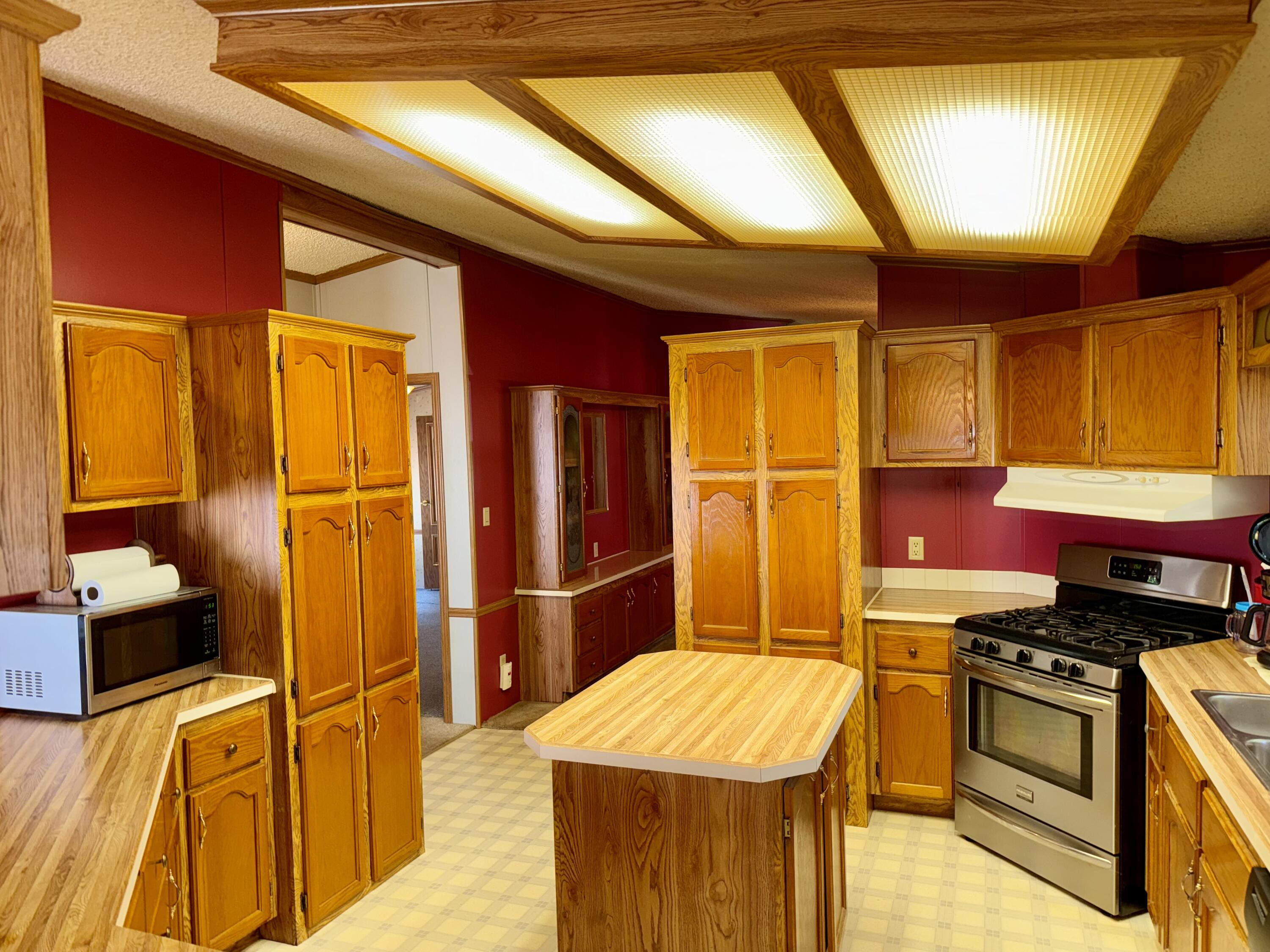 2362 Debaker Road Muskegon, MI 49442 - Photo 7 of 54 IMG_5203