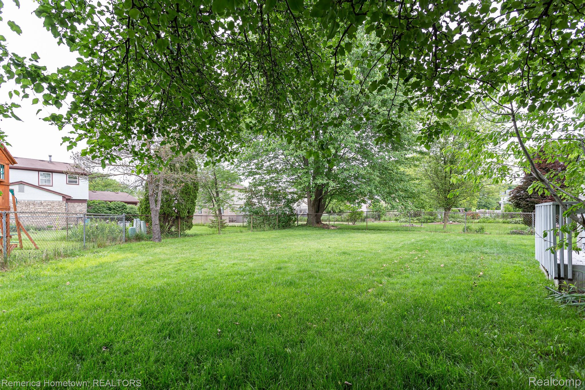 42552 Proctor Road Canton, MI 48188 - Photo 7 of 39 Gallery Image 7