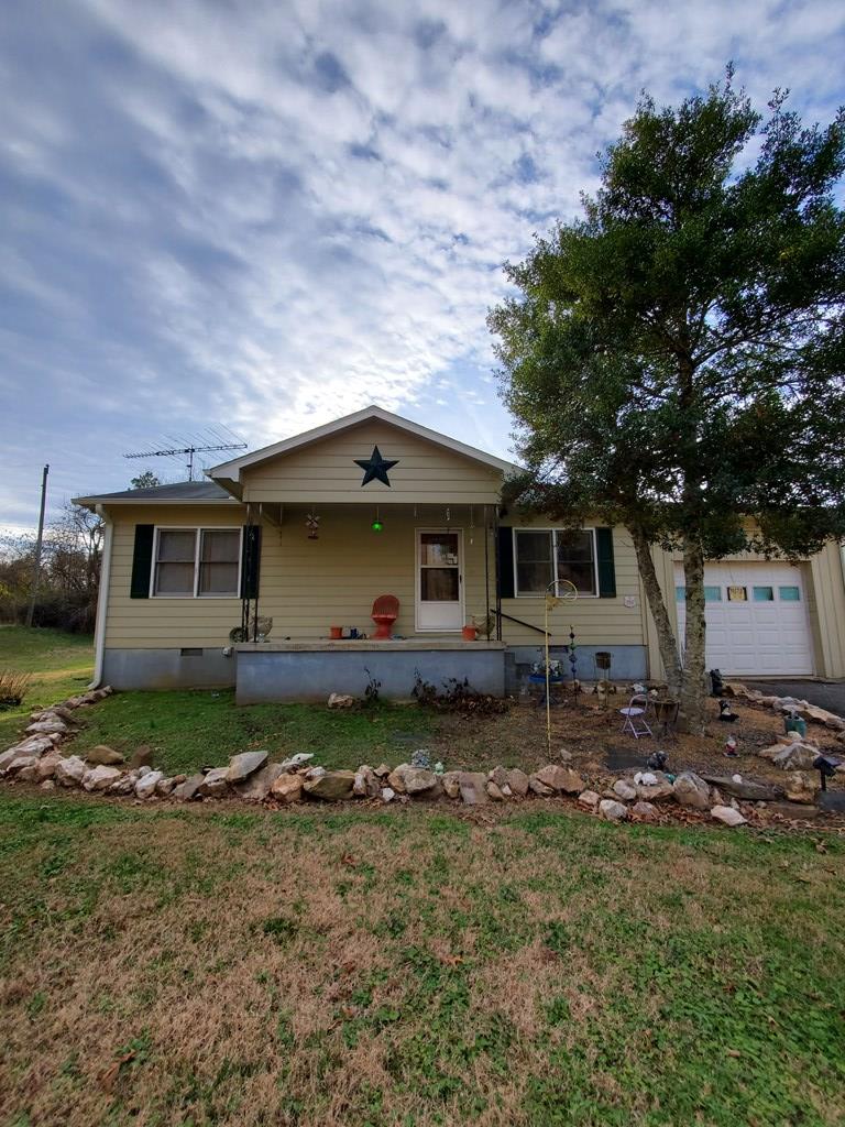 64 Clarks Farm Road Keysville, VA 23947 - Photo 2 of 21 Gallery Image 2